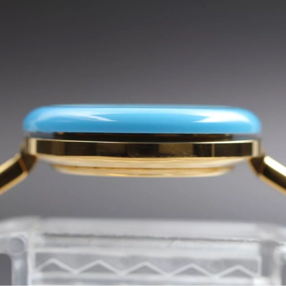 GUCCI Iconic Statement Watch SO fUN!! - Picture 6 of 8